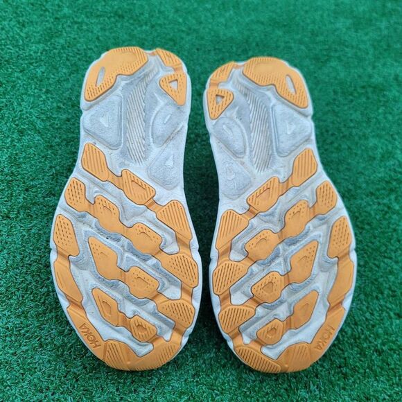 Hoka One One Clifton 9 - Women's running shoes - Size 9.5B - Picture 9 of 11